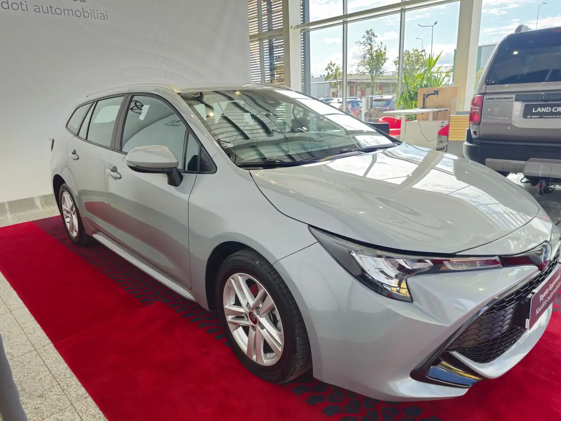 TOYOTA COROLLA