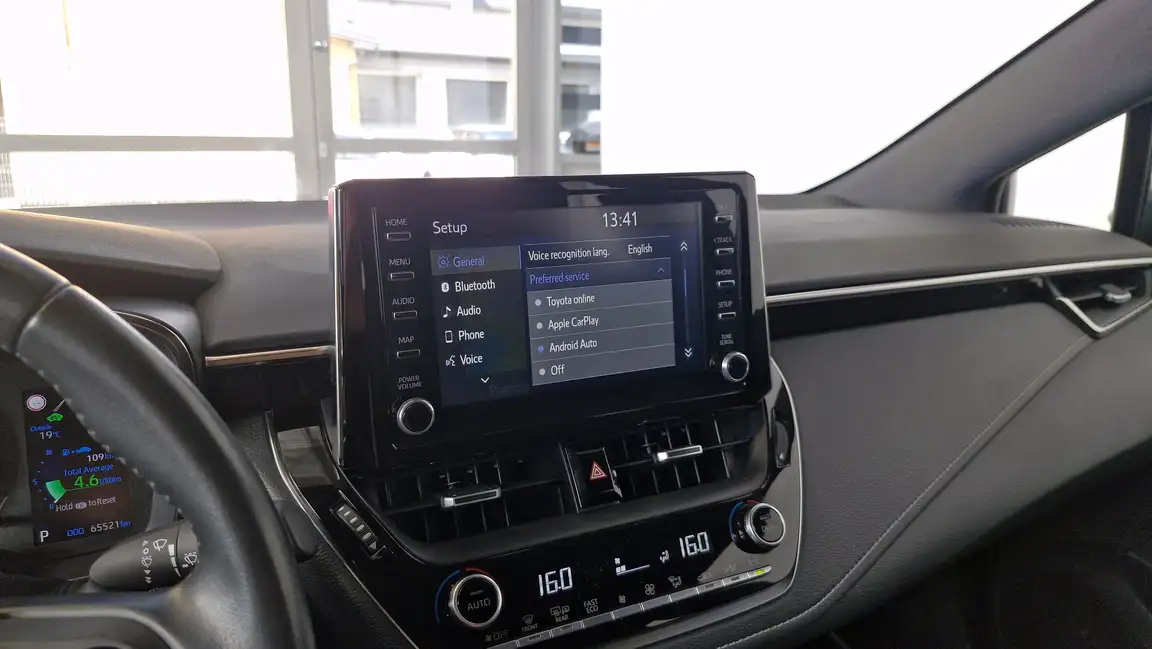 TOYOTA COROLLA