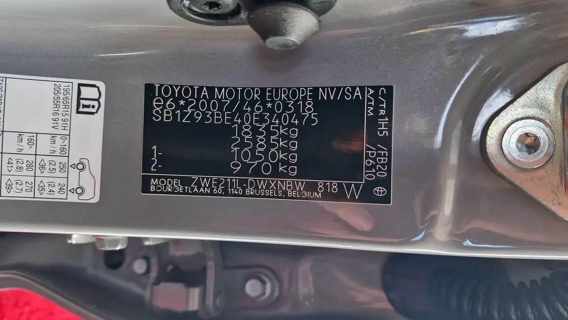 TOYOTA COROLLA