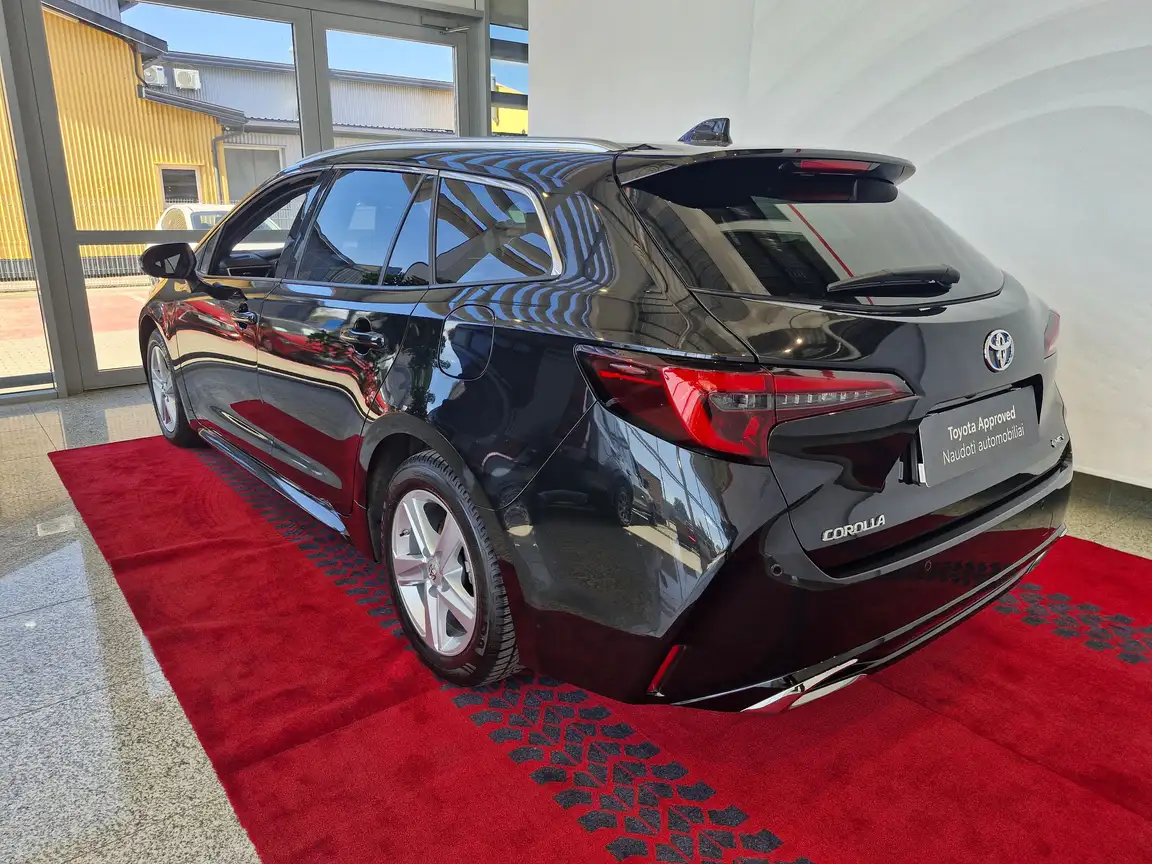 TOYOTA COROLLA
