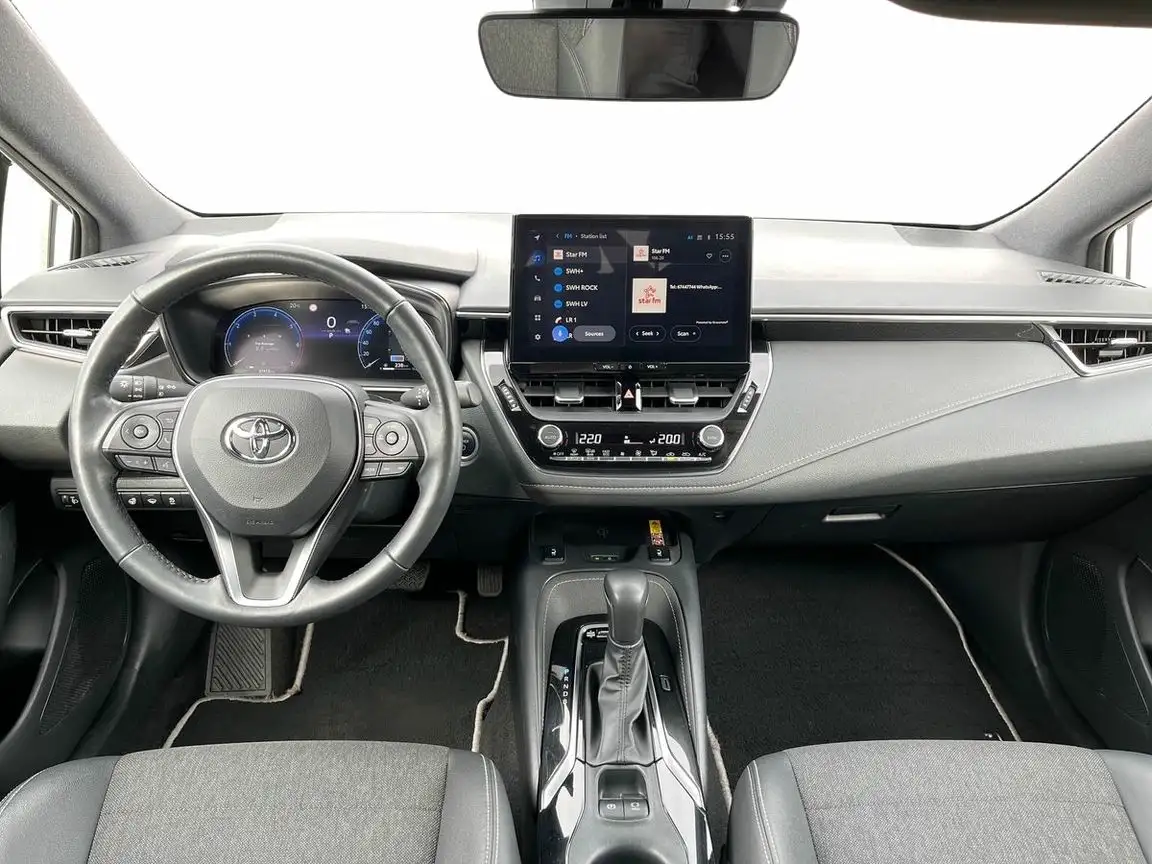 TOYOTA COROLLA