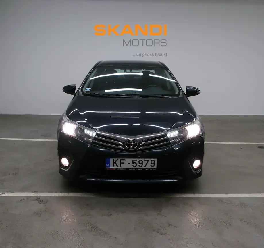 TOYOTA COROLLA