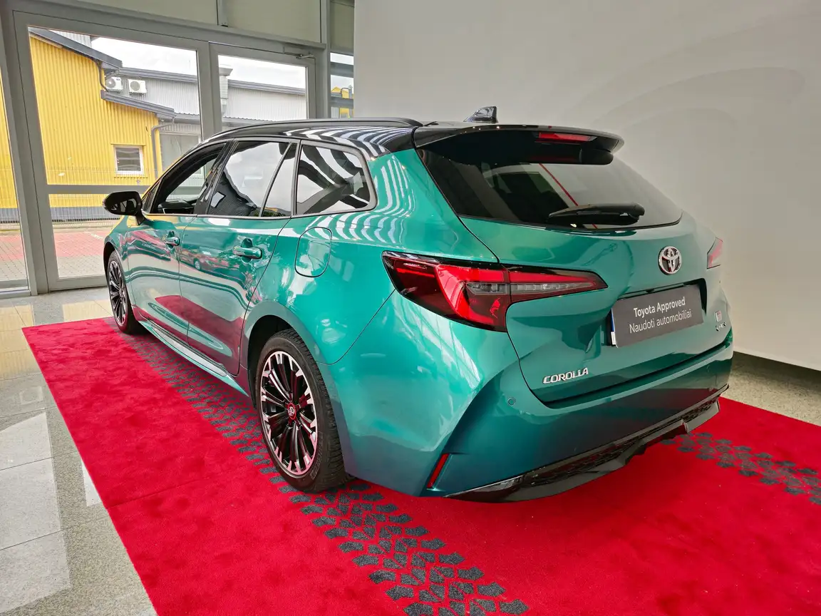 TOYOTA COROLLA