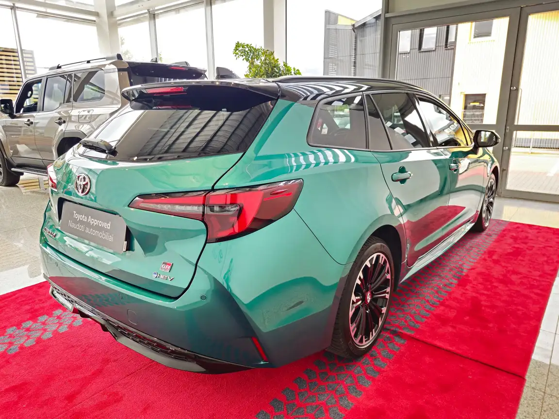 TOYOTA COROLLA