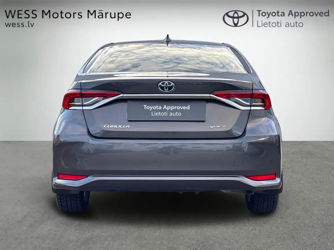 TOYOTA COROLLA