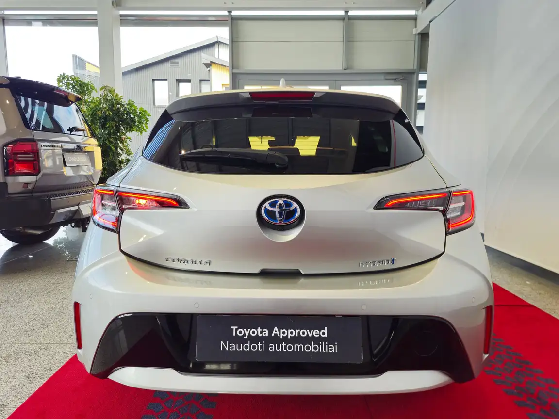 TOYOTA COROLLA