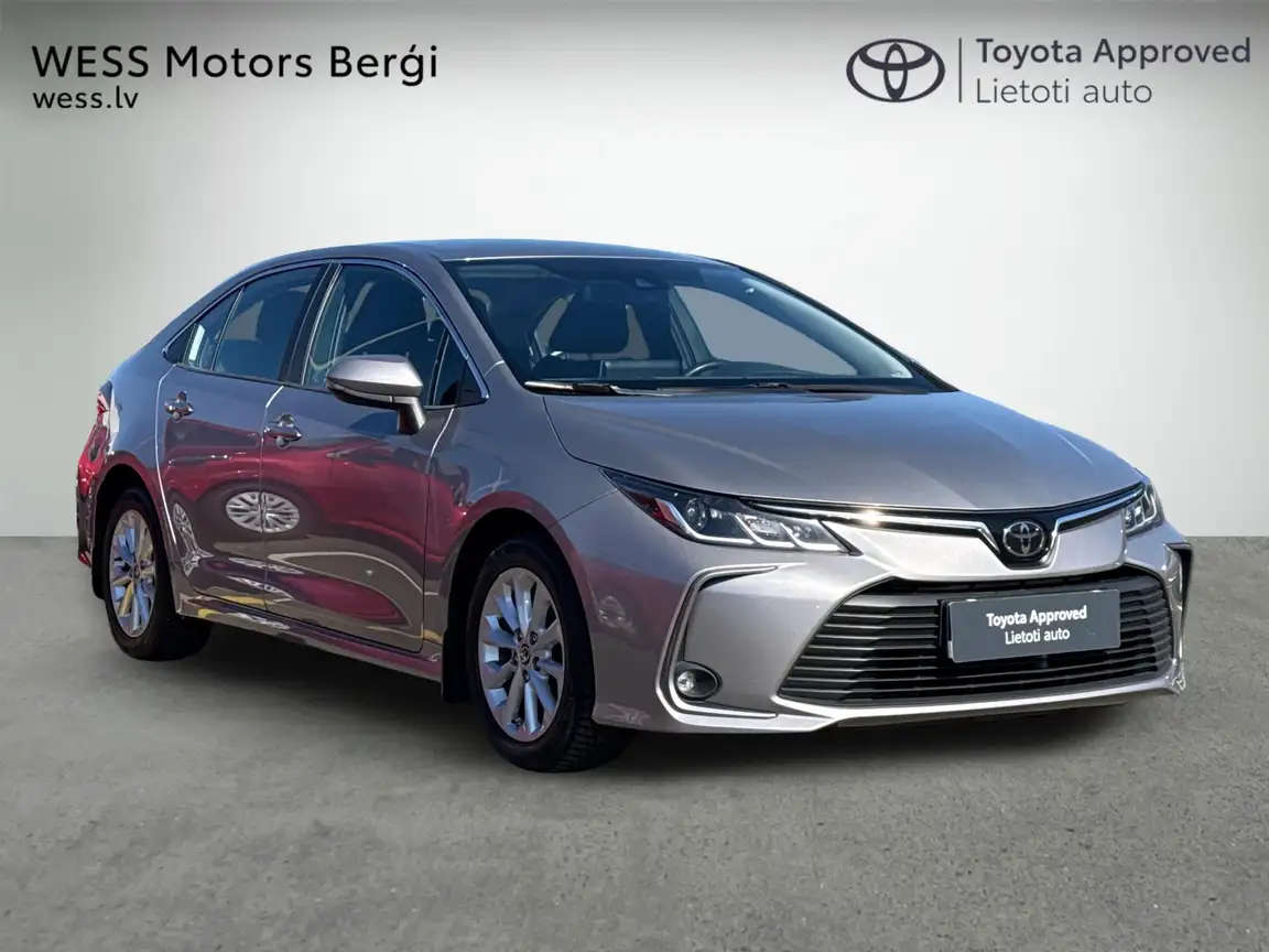 TOYOTA COROLLA