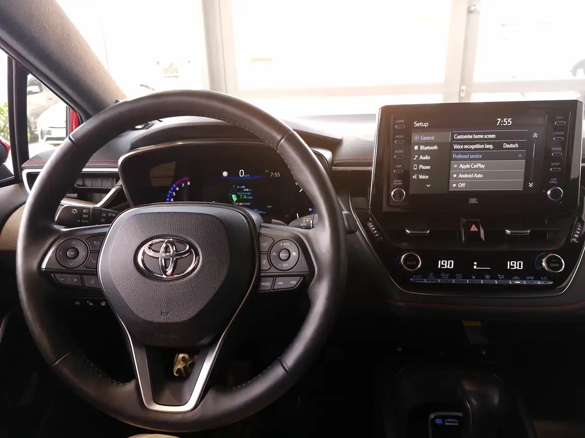 TOYOTA COROLLA