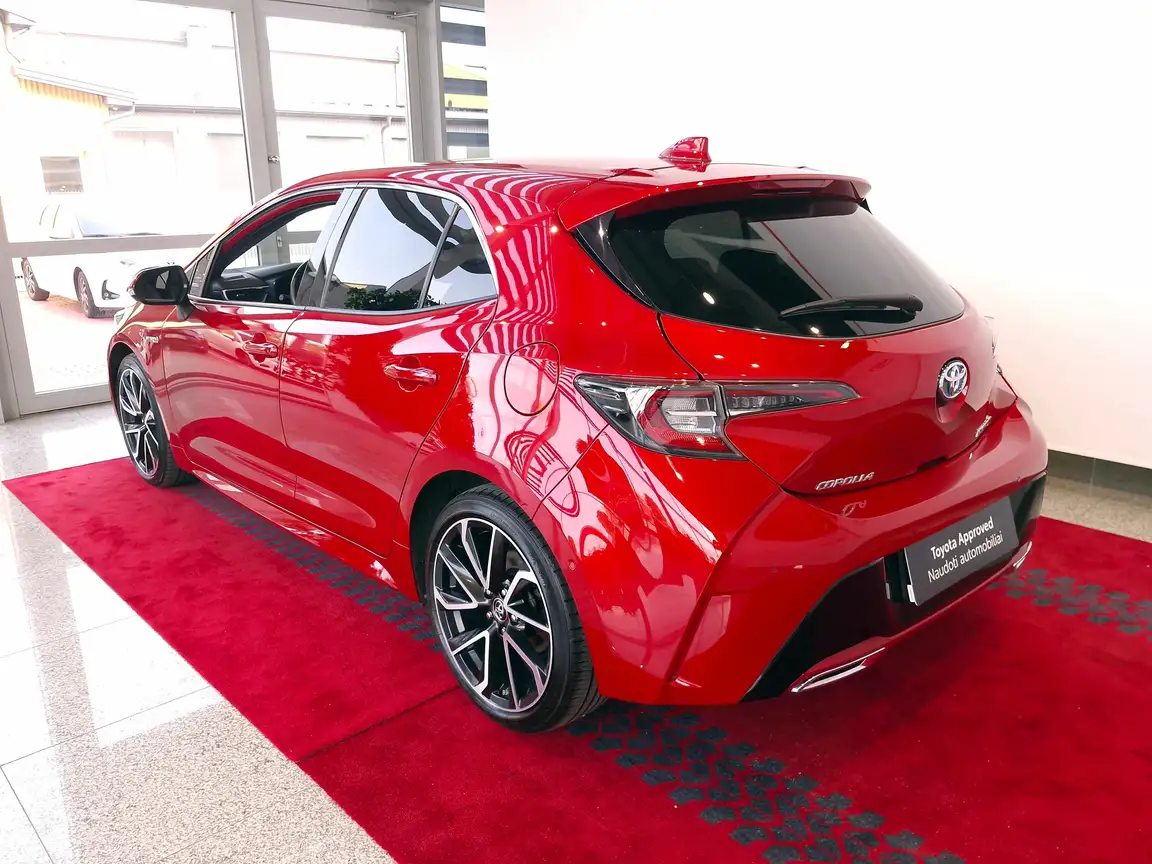 TOYOTA COROLLA