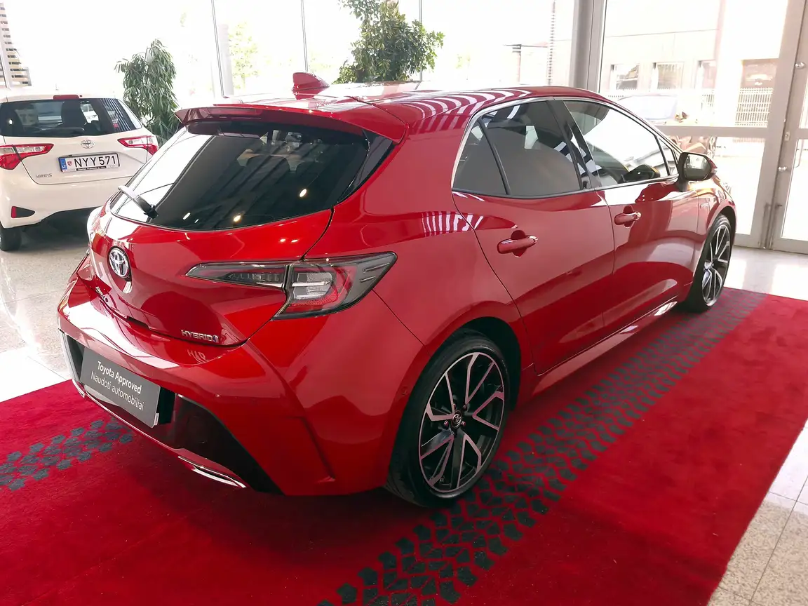 TOYOTA COROLLA