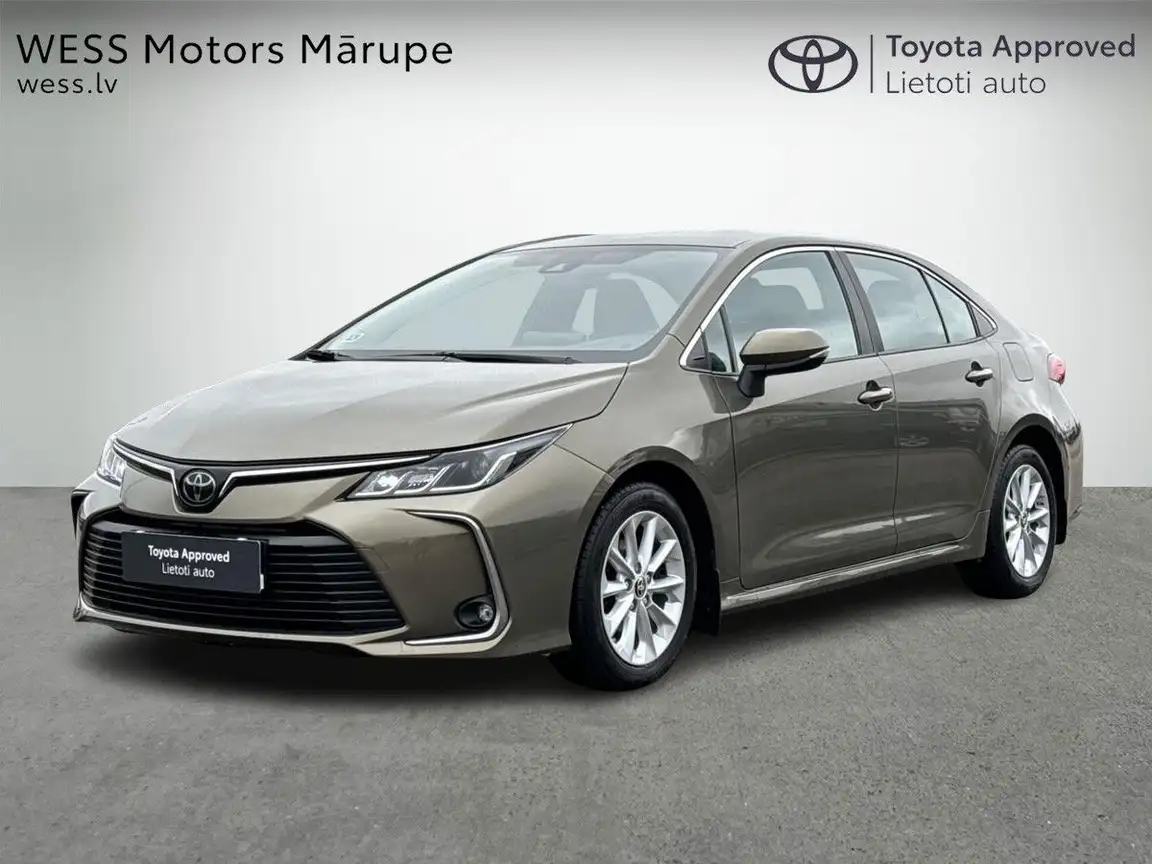 TOYOTA COROLLA