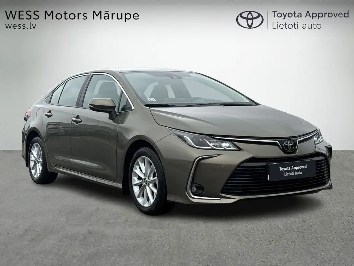 TOYOTA COROLLA