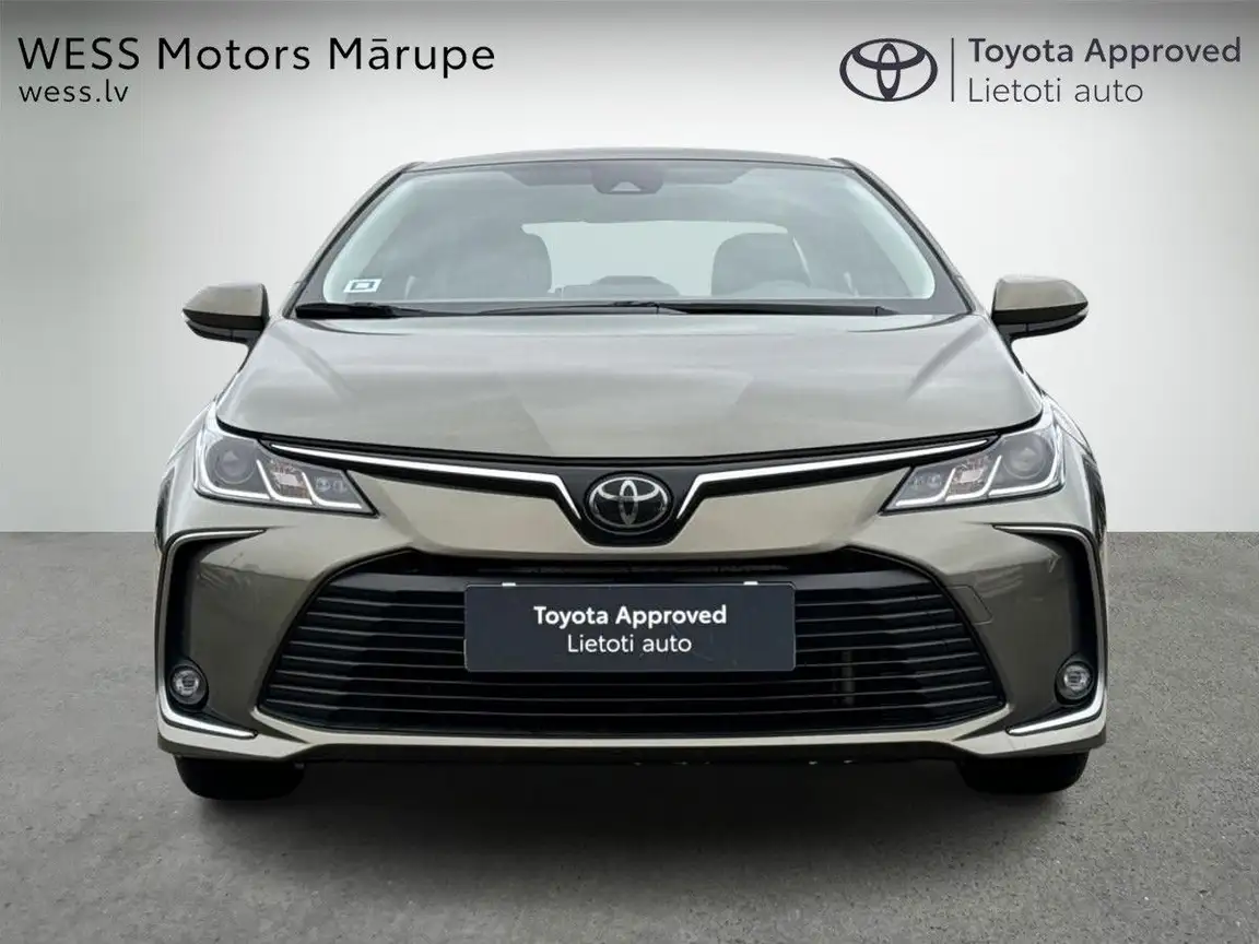 TOYOTA COROLLA