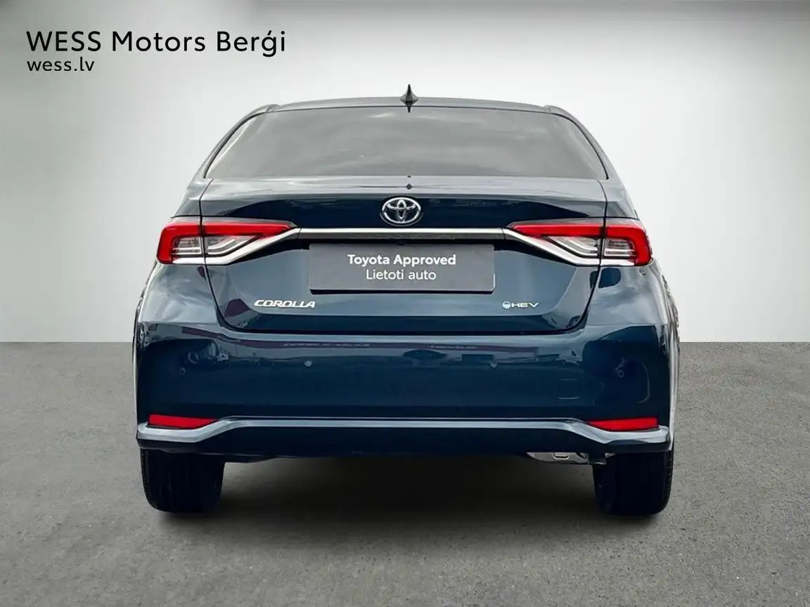 TOYOTA COROLLA