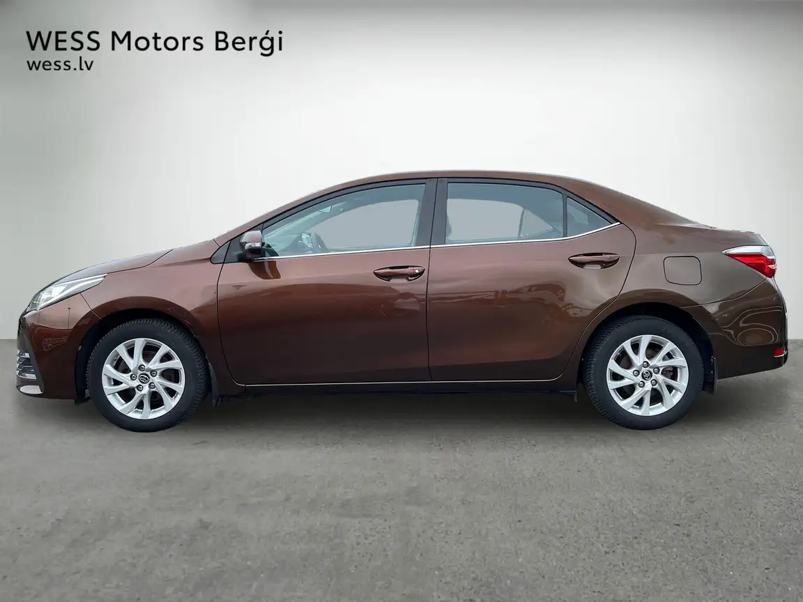TOYOTA COROLLA