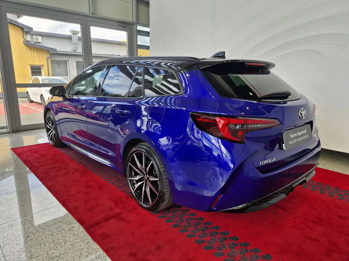 TOYOTA COROLLA