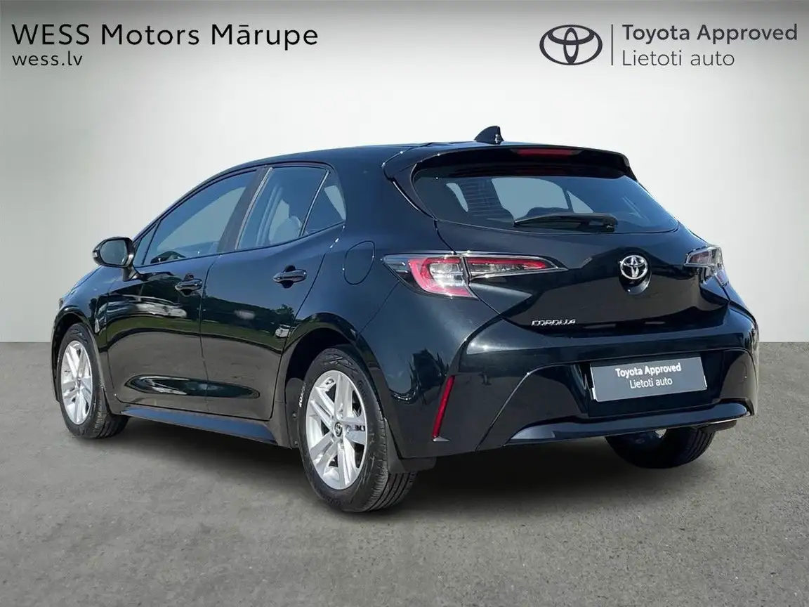 TOYOTA COROLLA