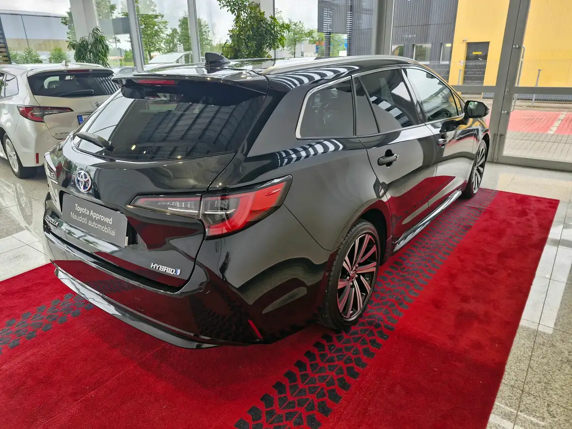 TOYOTA COROLLA