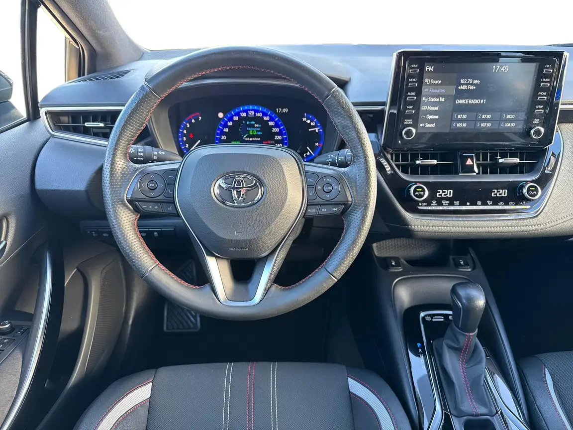 TOYOTA COROLLA