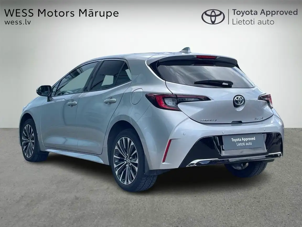 TOYOTA COROLLA