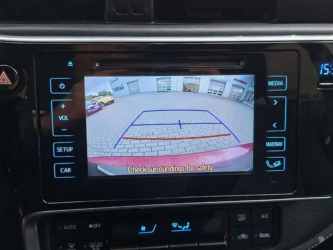 TOYOTA COROLLA