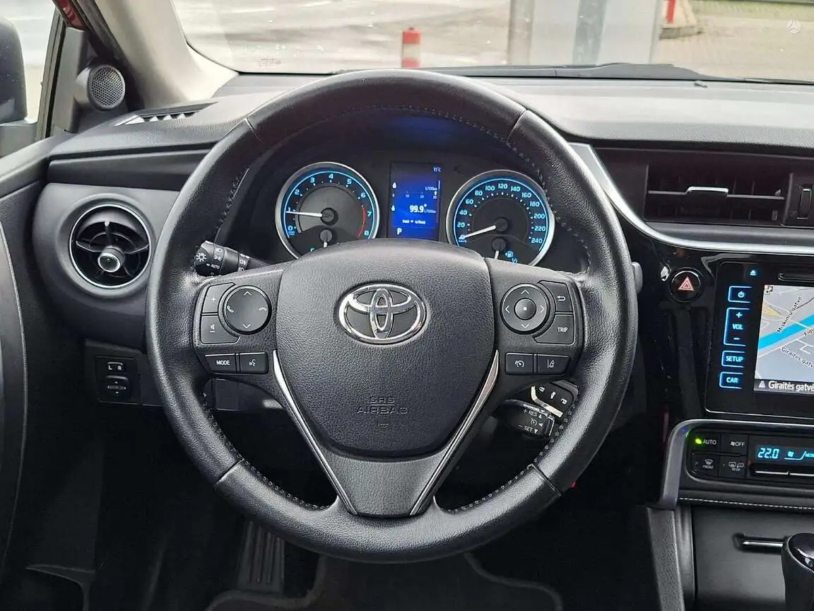 TOYOTA COROLLA