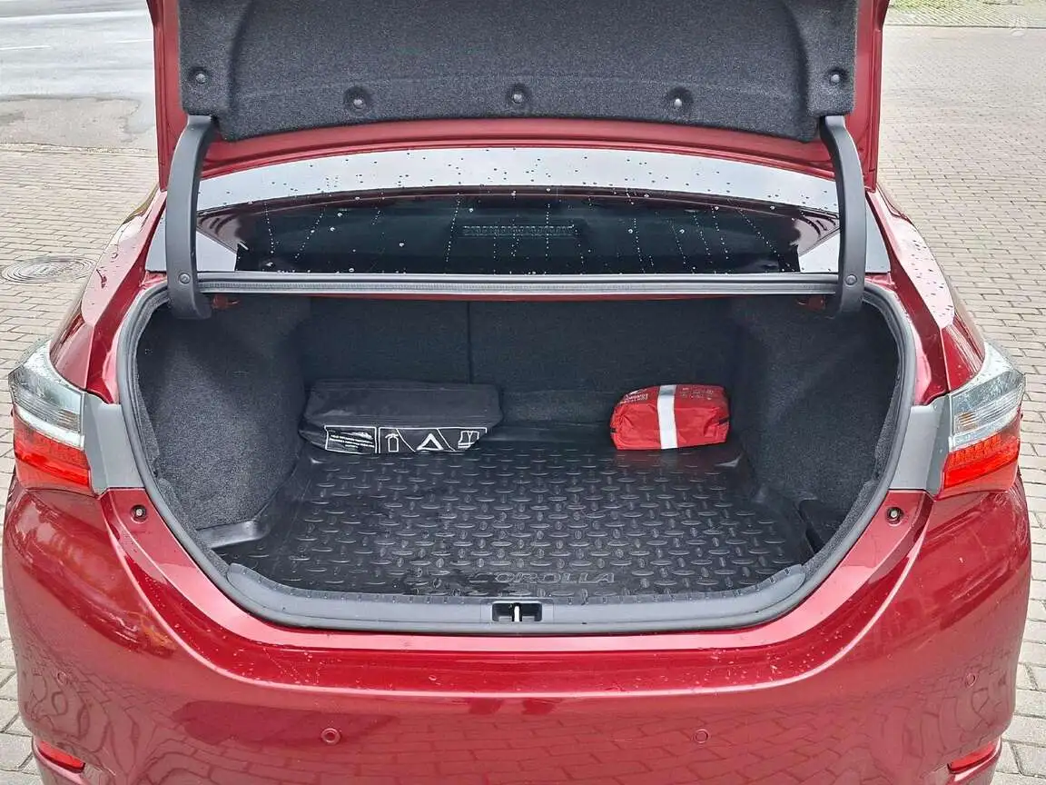 TOYOTA COROLLA