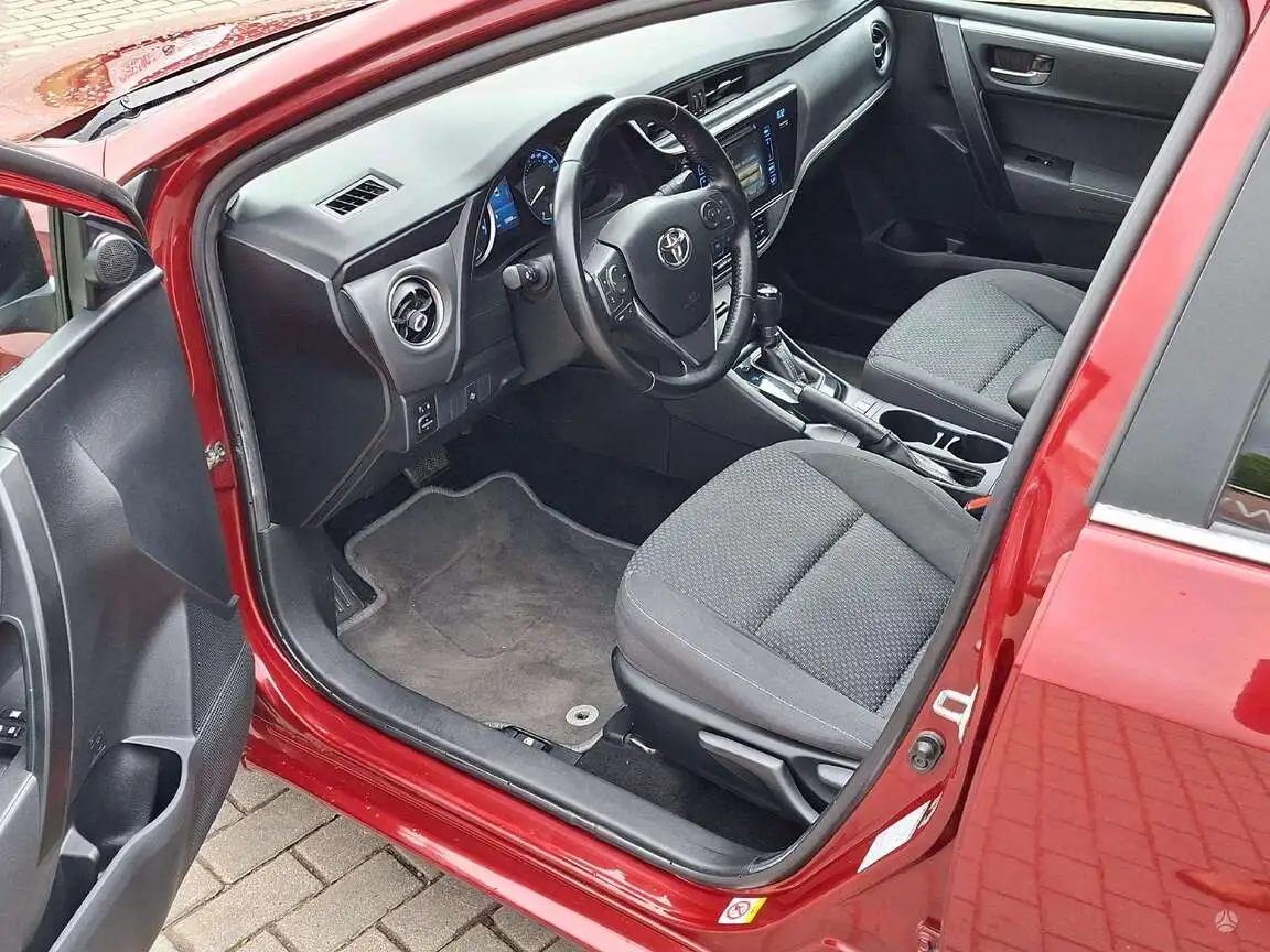 TOYOTA COROLLA