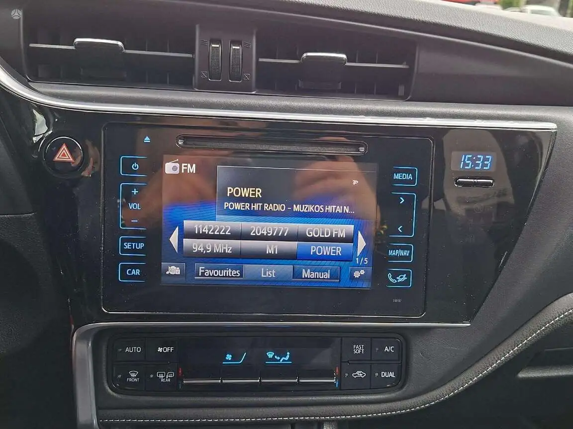 TOYOTA COROLLA
