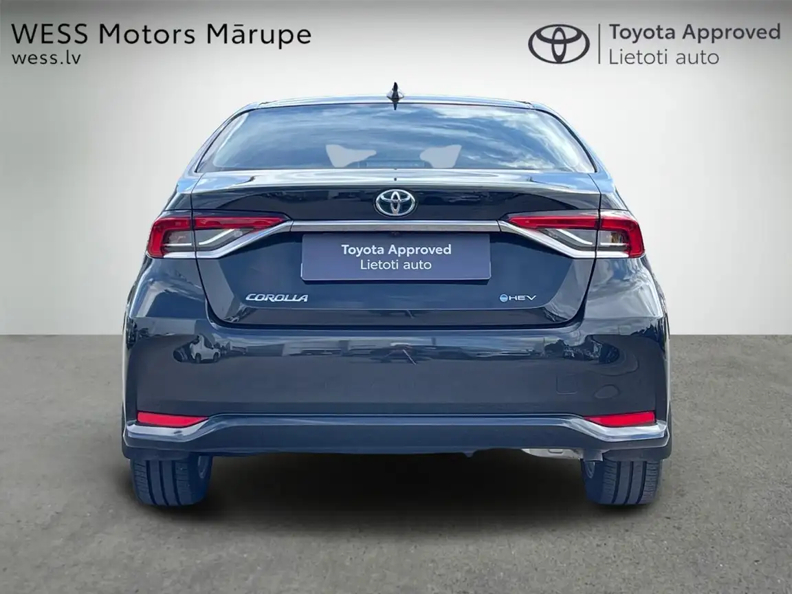 TOYOTA COROLLA