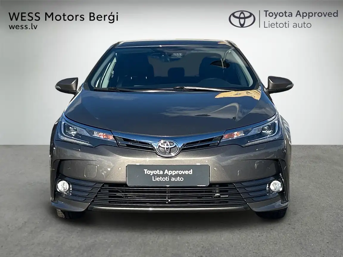 TOYOTA COROLLA