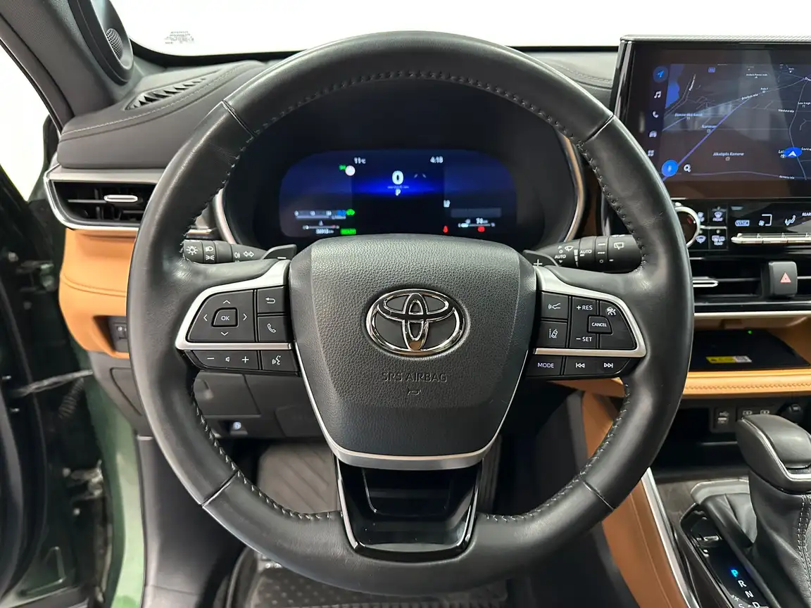 TOYOTA HIGHLANDER