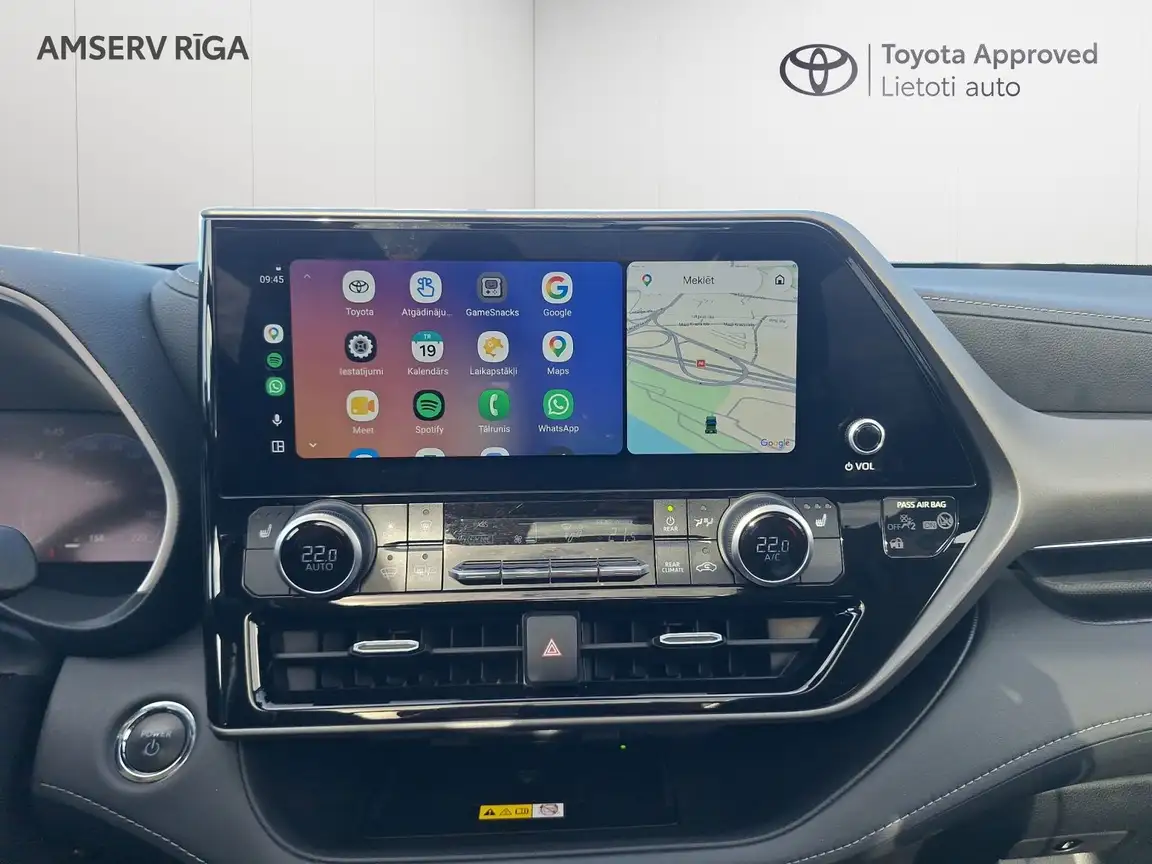 TOYOTA HIGHLANDER