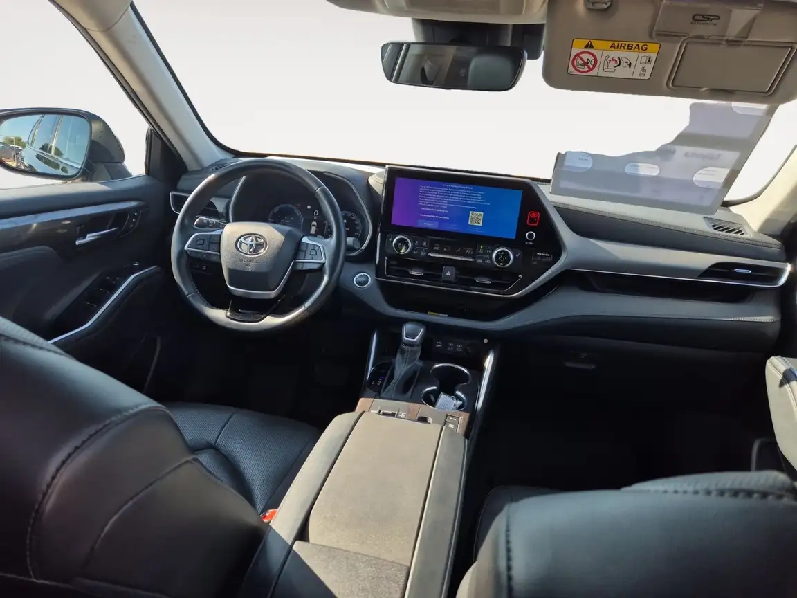 TOYOTA HIGHLANDER