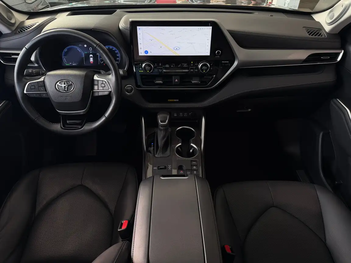 TOYOTA HIGHLANDER