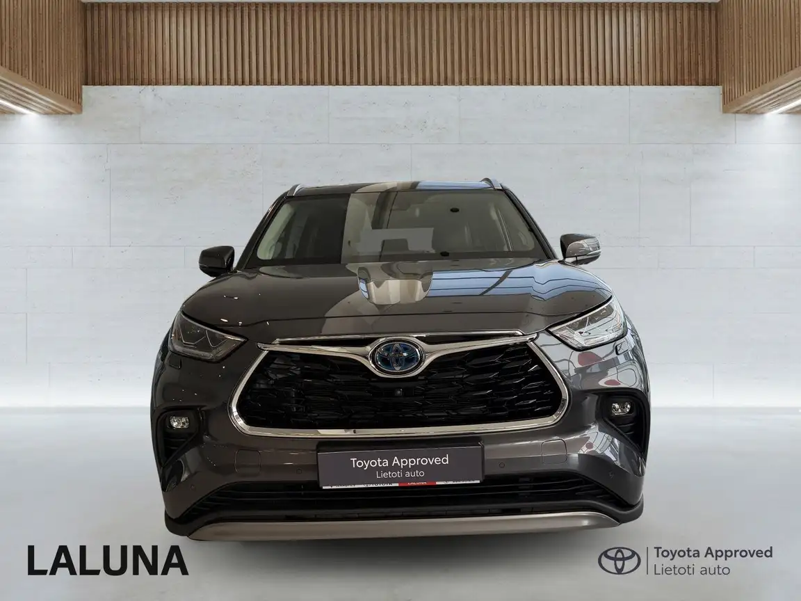 TOYOTA HIGHLANDER