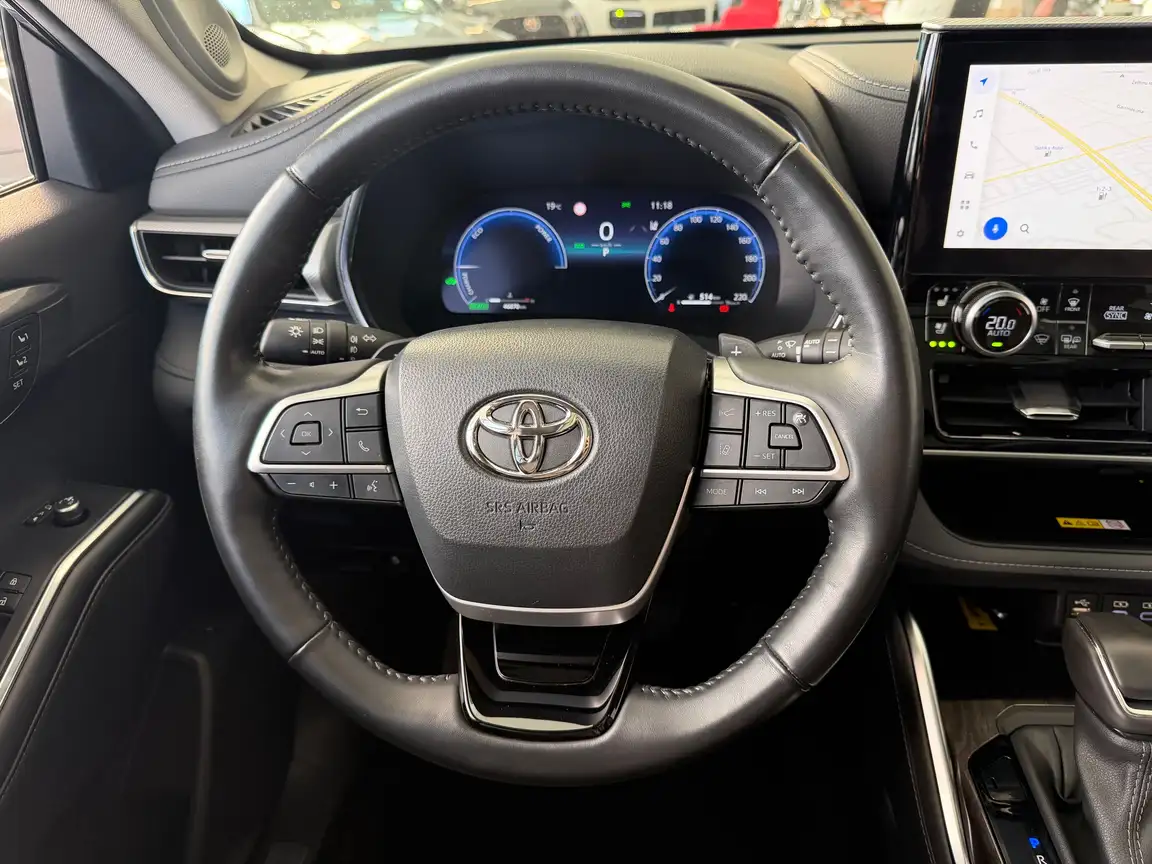 TOYOTA HIGHLANDER