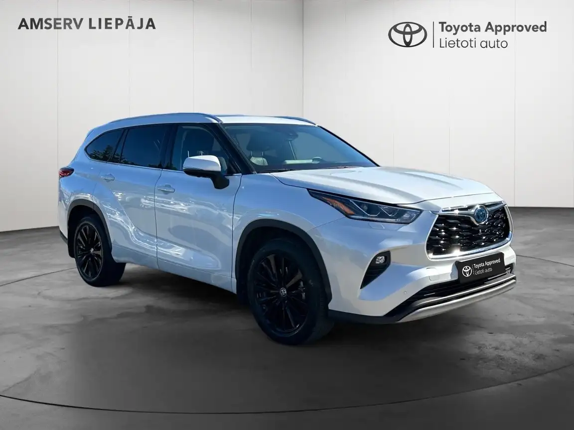 TOYOTA HIGHLANDER