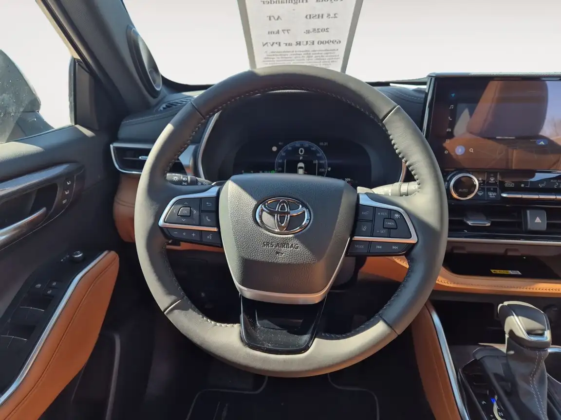 TOYOTA HIGHLANDER