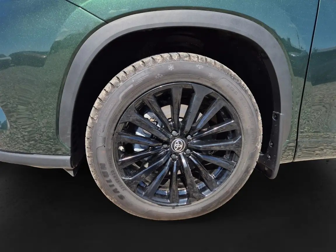 TOYOTA HIGHLANDER