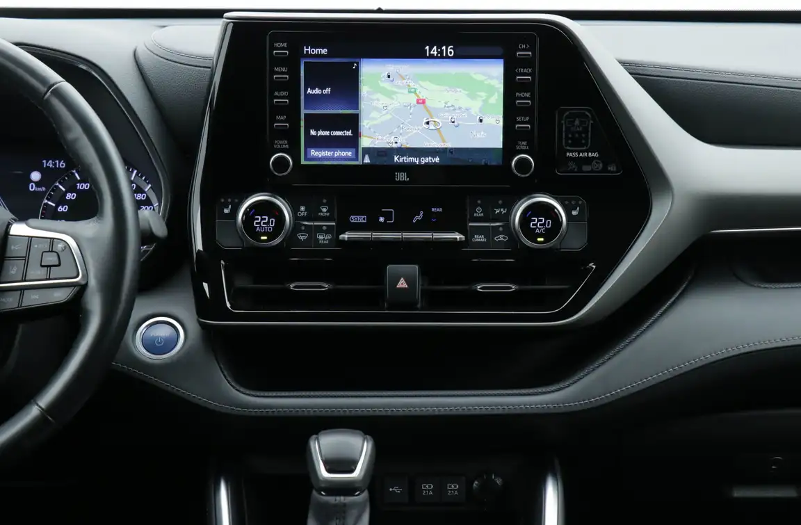 TOYOTA HIGHLANDER