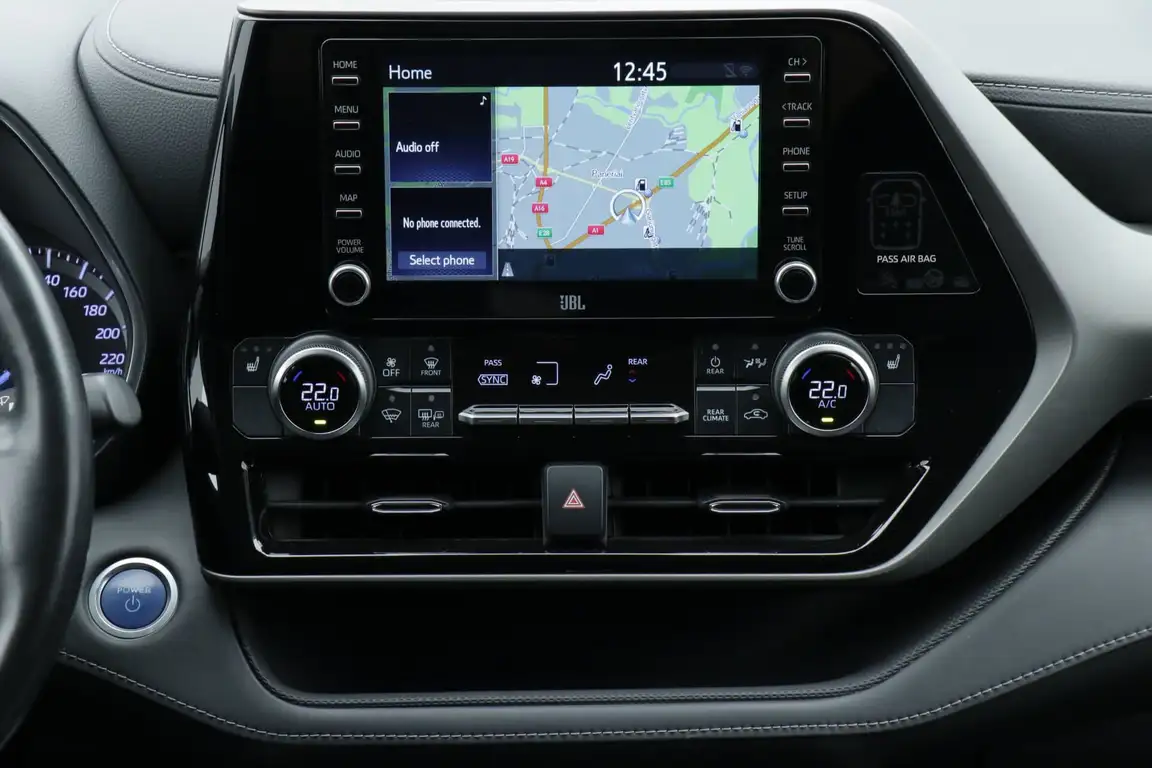 TOYOTA HIGHLANDER