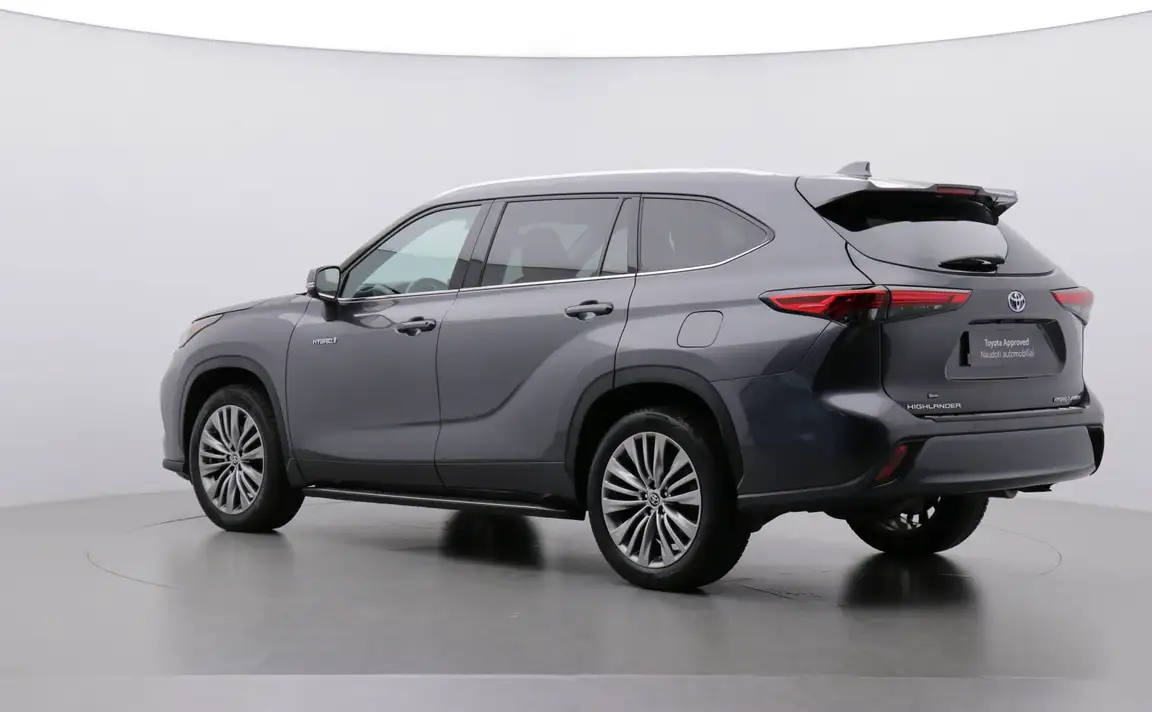 TOYOTA HIGHLANDER