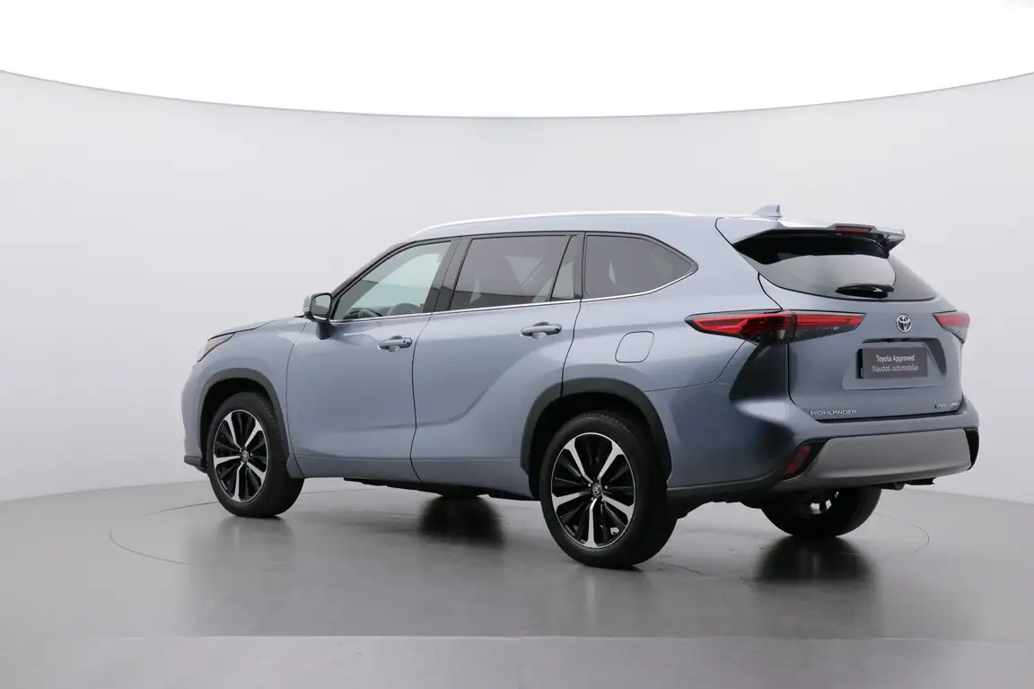 TOYOTA HIGHLANDER