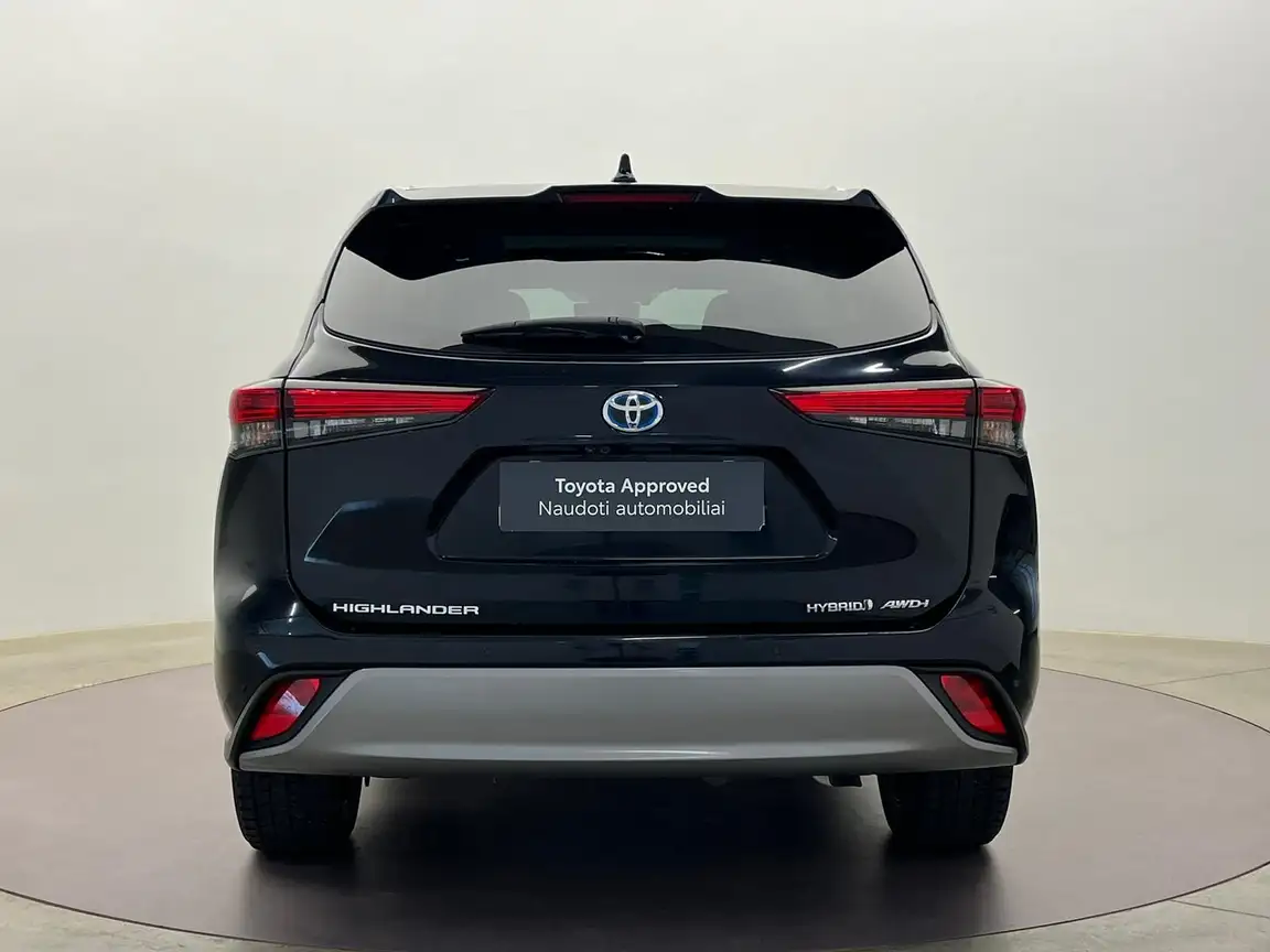 TOYOTA HIGHLANDER