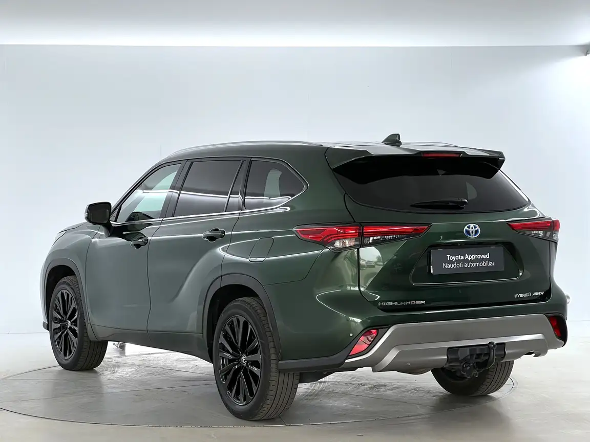 TOYOTA HIGHLANDER