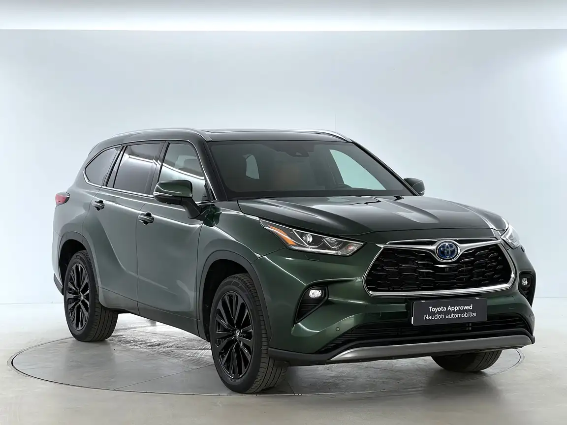 TOYOTA HIGHLANDER