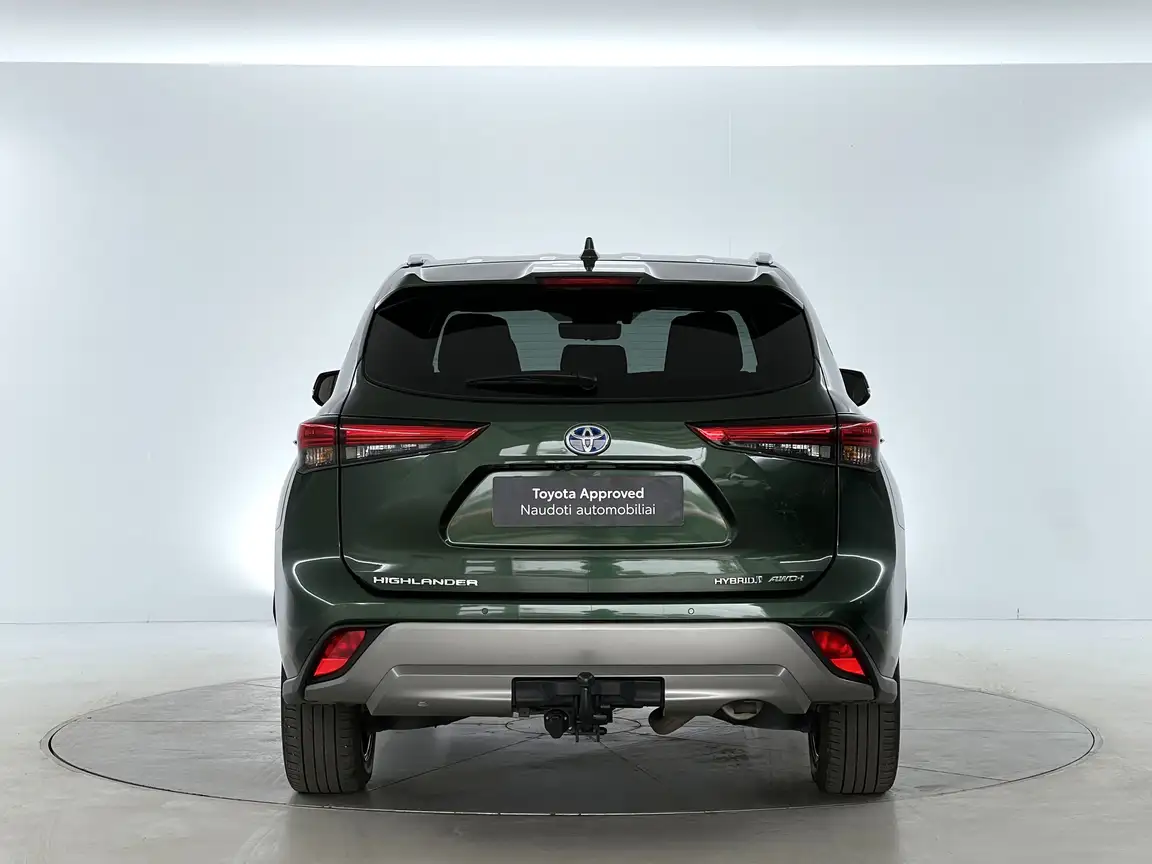 TOYOTA HIGHLANDER