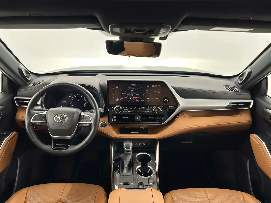 TOYOTA HIGHLANDER