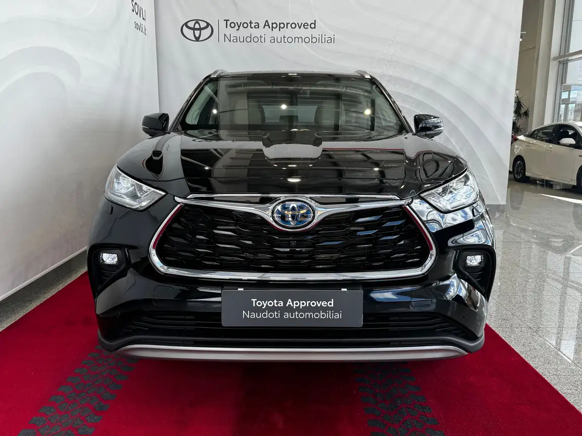 TOYOTA HIGHLANDER